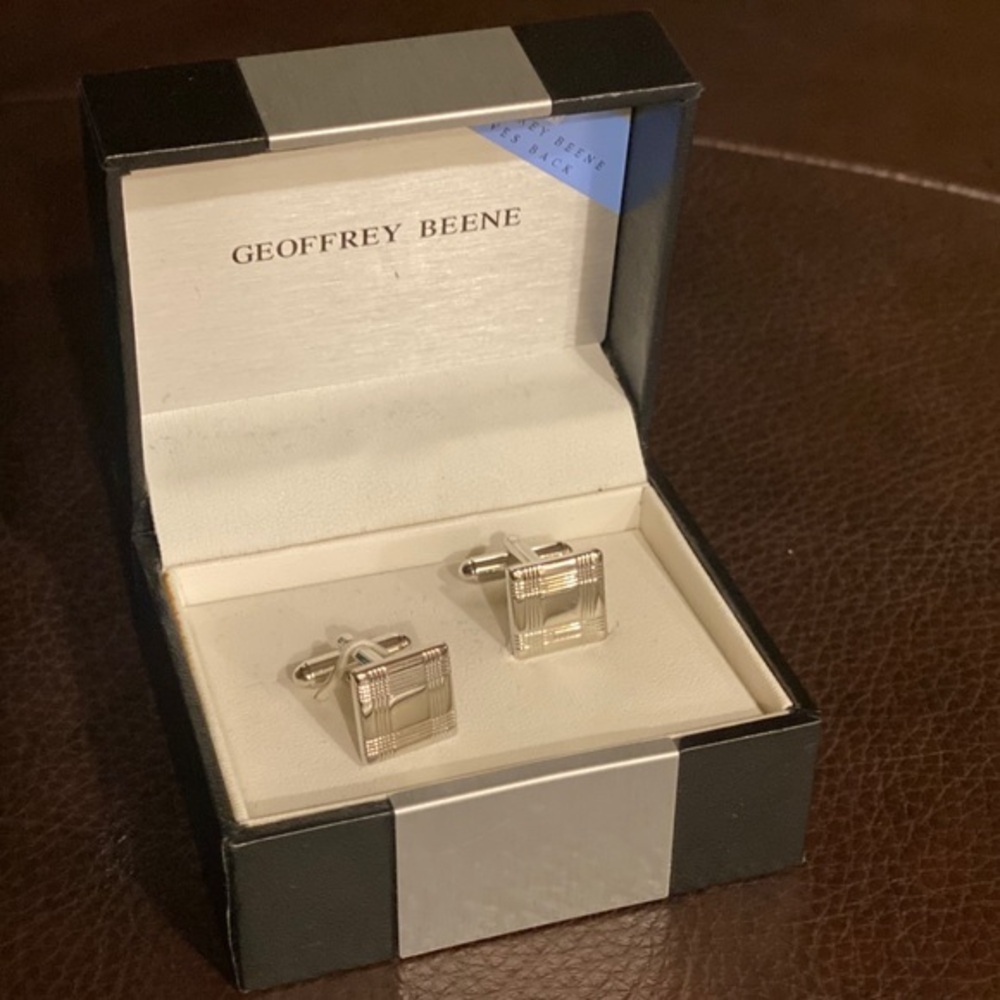 Geoffrey Beene silver cuff links